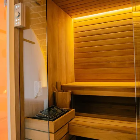 Regina Elena & Private Санникола