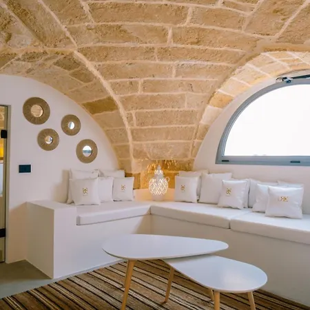 Regina Elena & Private Санникола