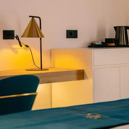 Regina Elena & Private *